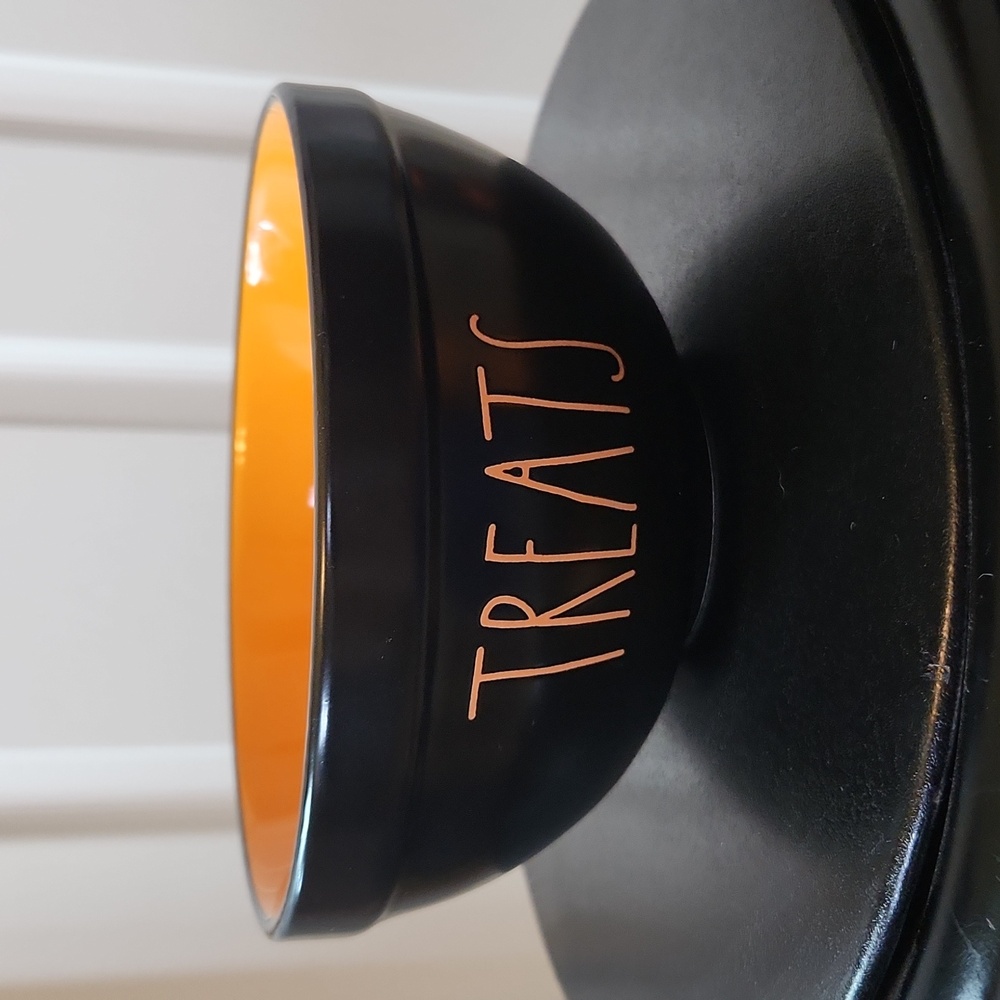 Rae Dunn bowl